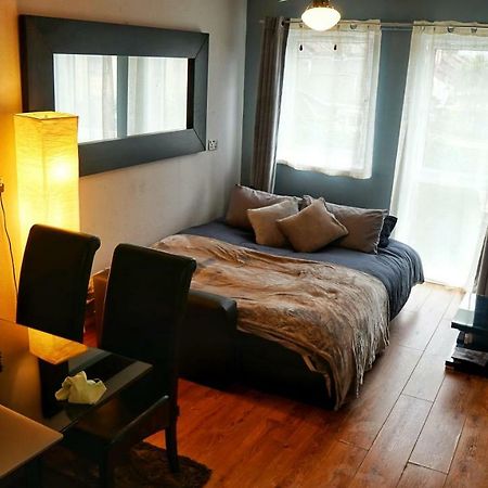 North London Apartment - Edmonton Buitenkant foto