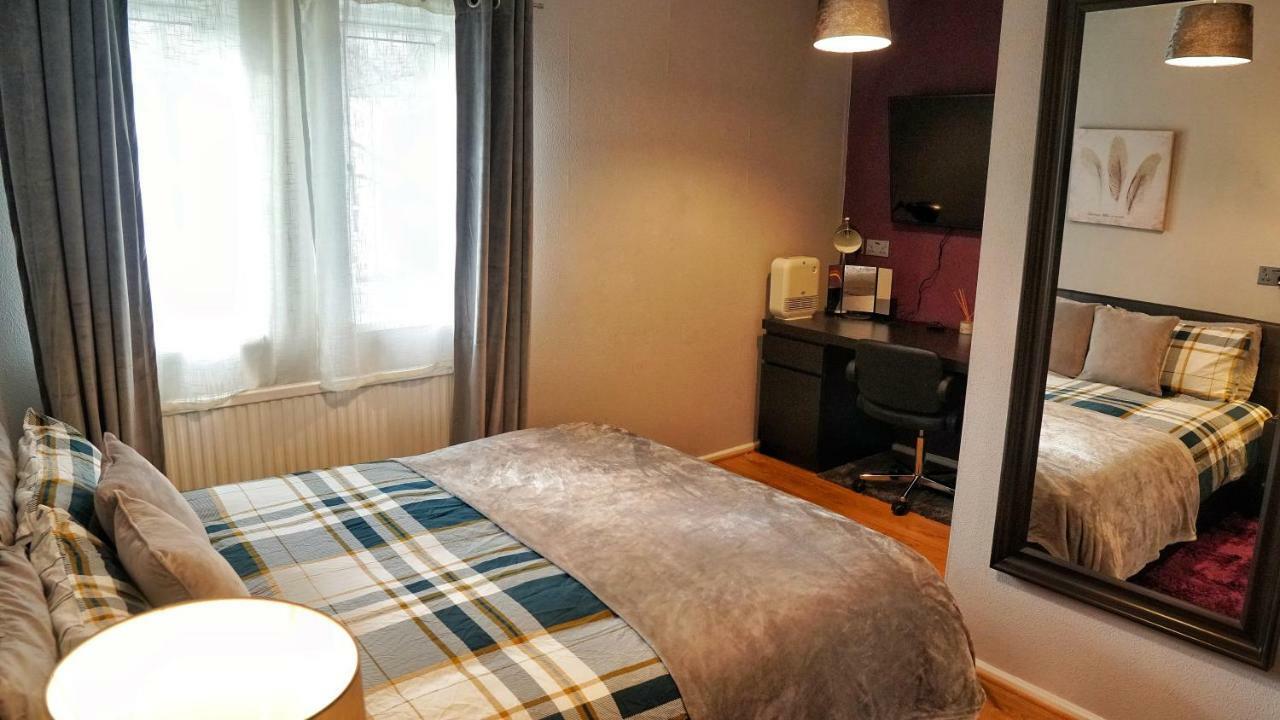 North London Apartment - Edmonton Buitenkant foto